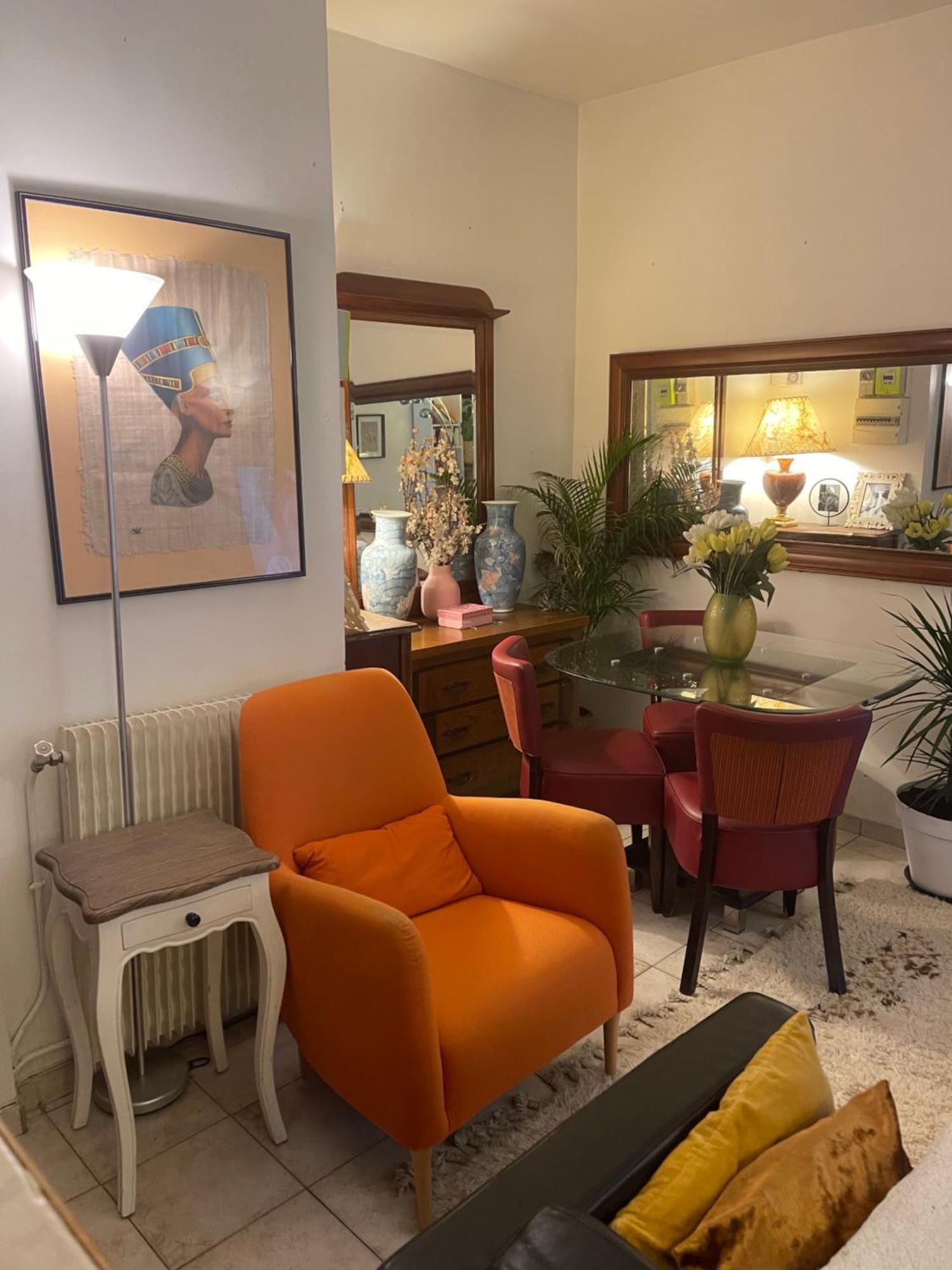10e Arrondissement Apartment