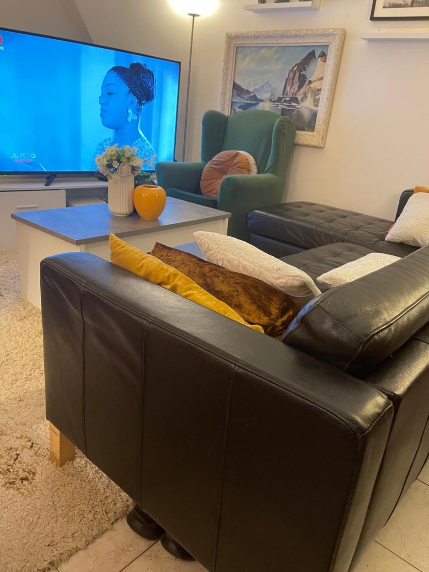 10e Arrondissement Apartment